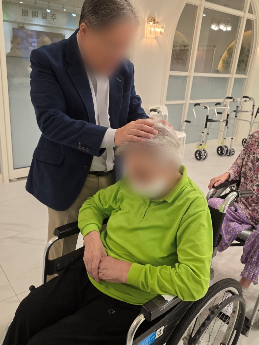 de2a77499a42d66e2b42f0189107bed8_1758613584_249.jpg